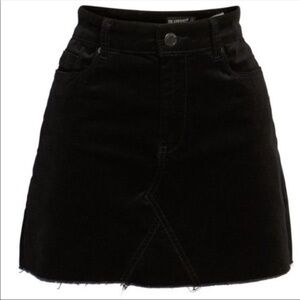 NEW REVOLVE ANTHROPOLOGIE BLANK NYC Black Velour Mini Skirt 25
